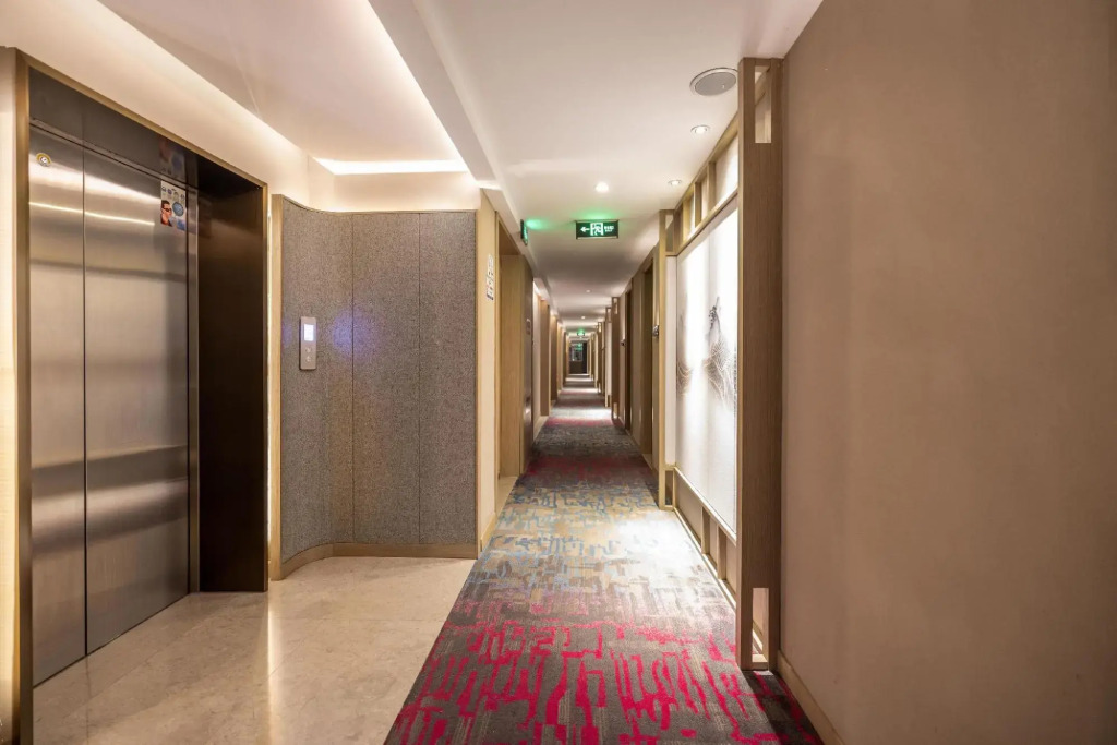 Yiwu Xi'an Hotel (Jiangdong Metro Station)