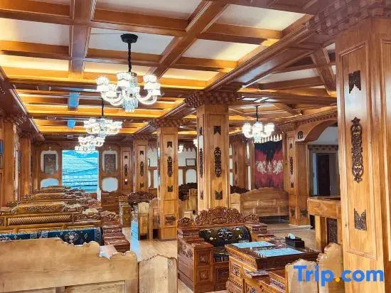 Zanpu Homestay (Shangri-La Dukezong Ancient City)