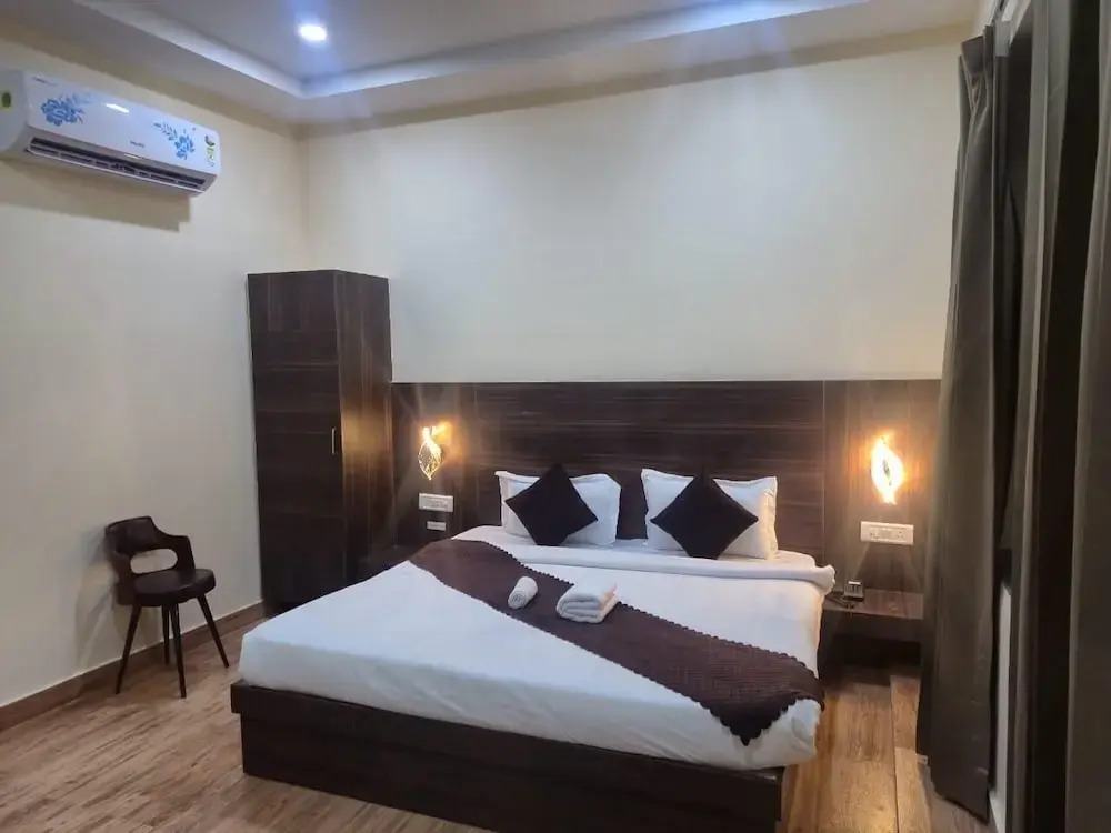 Hotel Shubh Mangal Grand