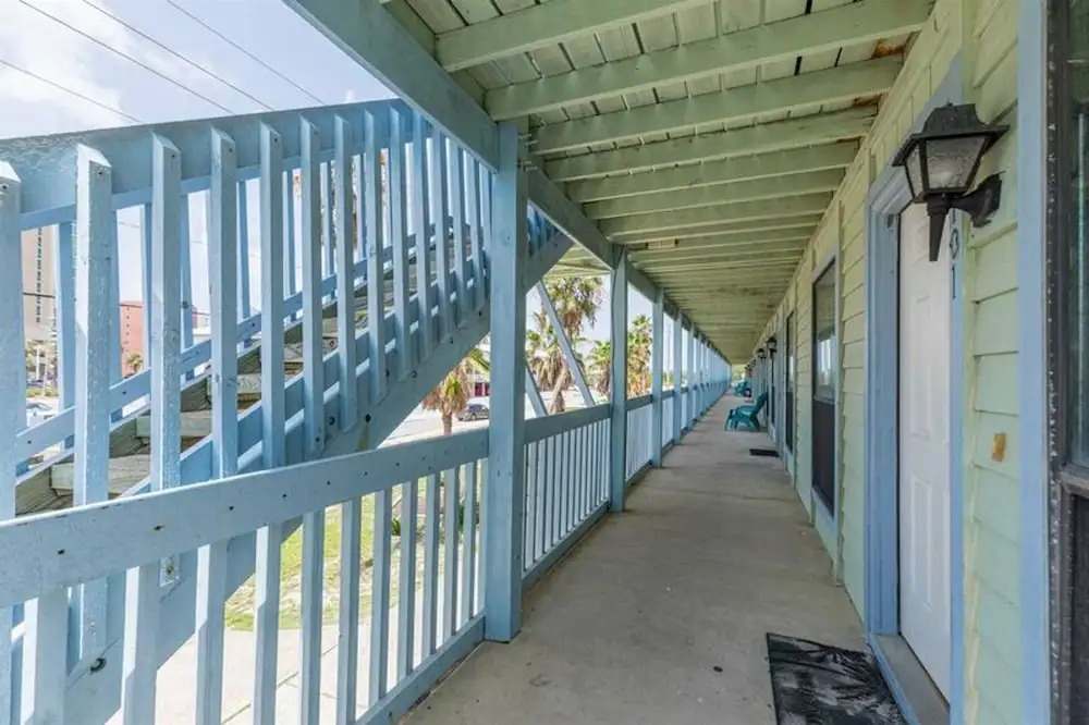 The Cove 101a by Meyer Vacation Rentals