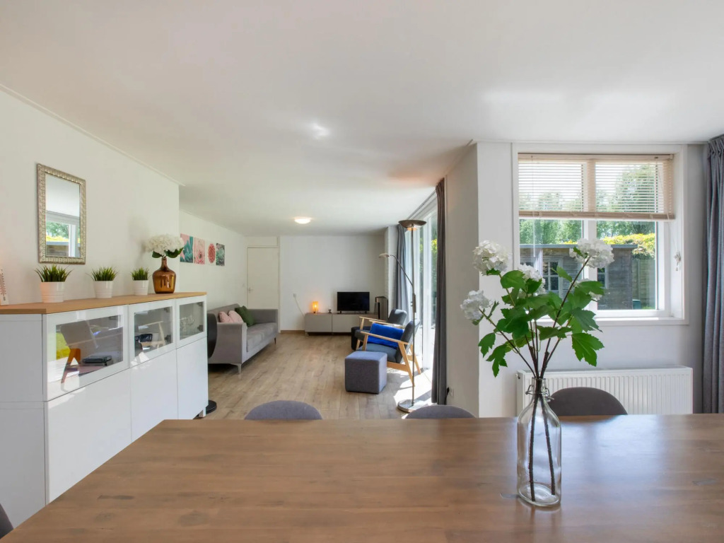 Holiday Home near Veerse Meer Lake Wolphaartsdijk
