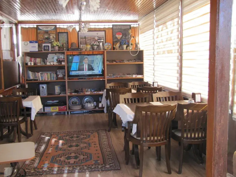 Sos Cave Hotel