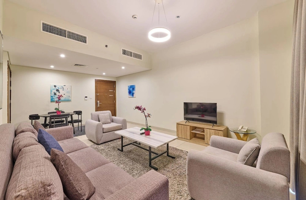 Grand Stay Holidays Homes Rental Satwa