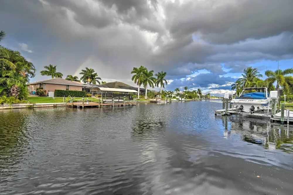 Canalfront Oasis: Cape Coral Home w/ Pool & Spa
