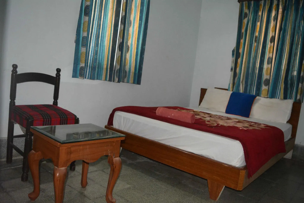 Hotel Dolphin