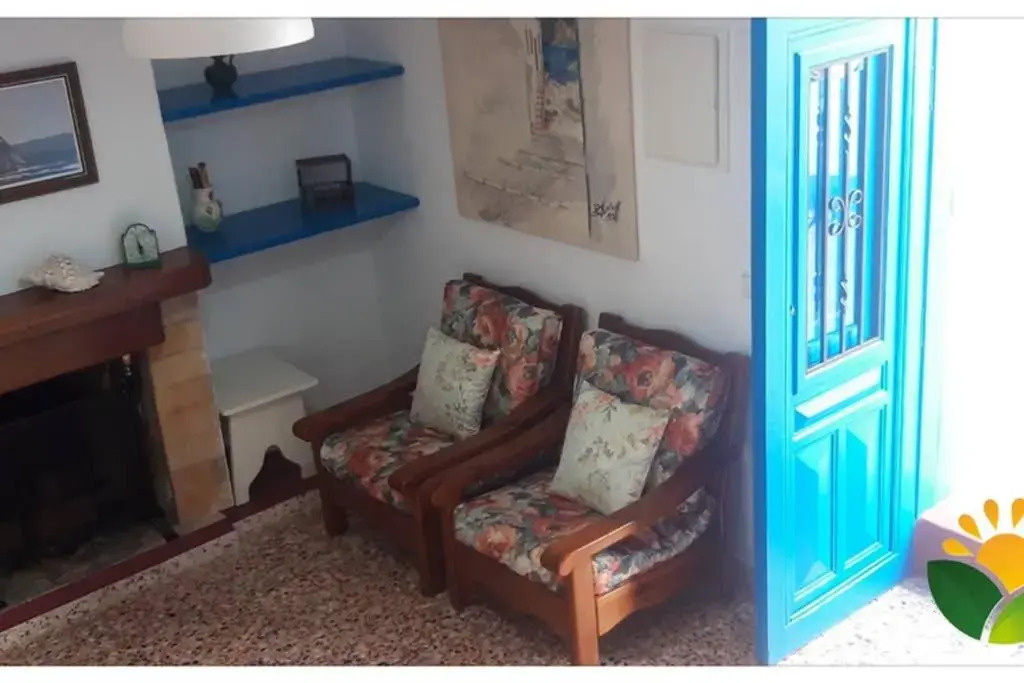 Casa la Rana Charming Townhouse near the beach