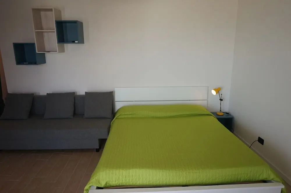 Beautiful Studio With sea View by Beahost Rentals