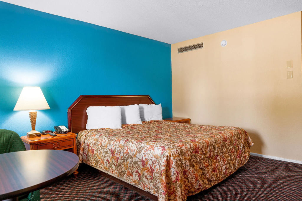 Envi Boutique Hotel Henderson-Evansville South