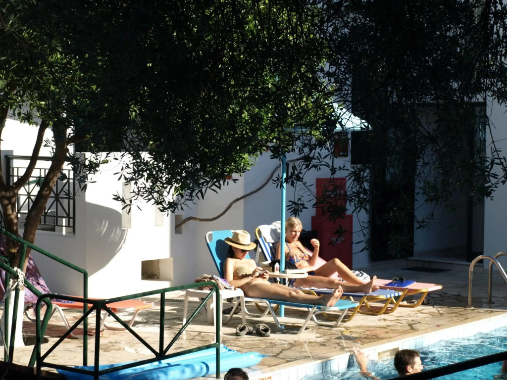 Kastro Studios Apartments