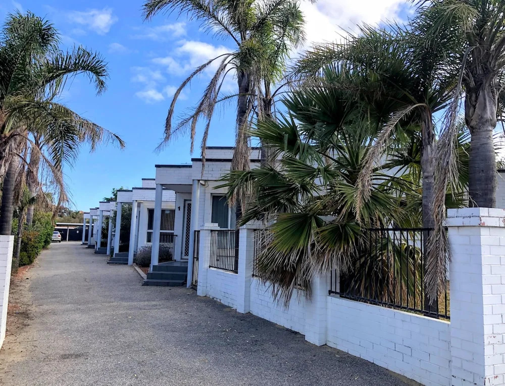 OCEANS 5 Holiday or Business Apartment