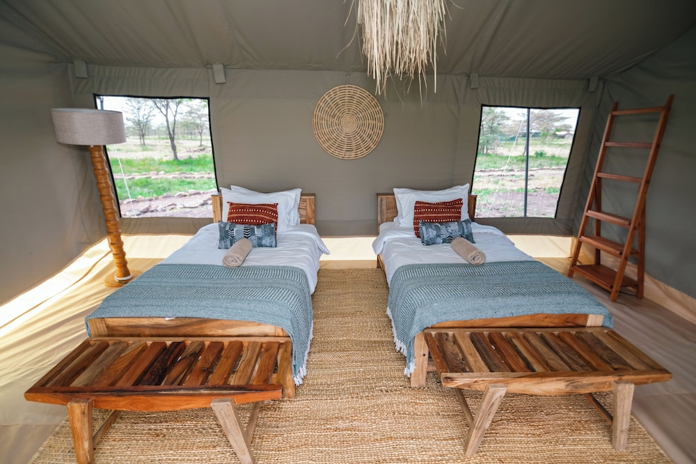 Entepesi Tented Camp