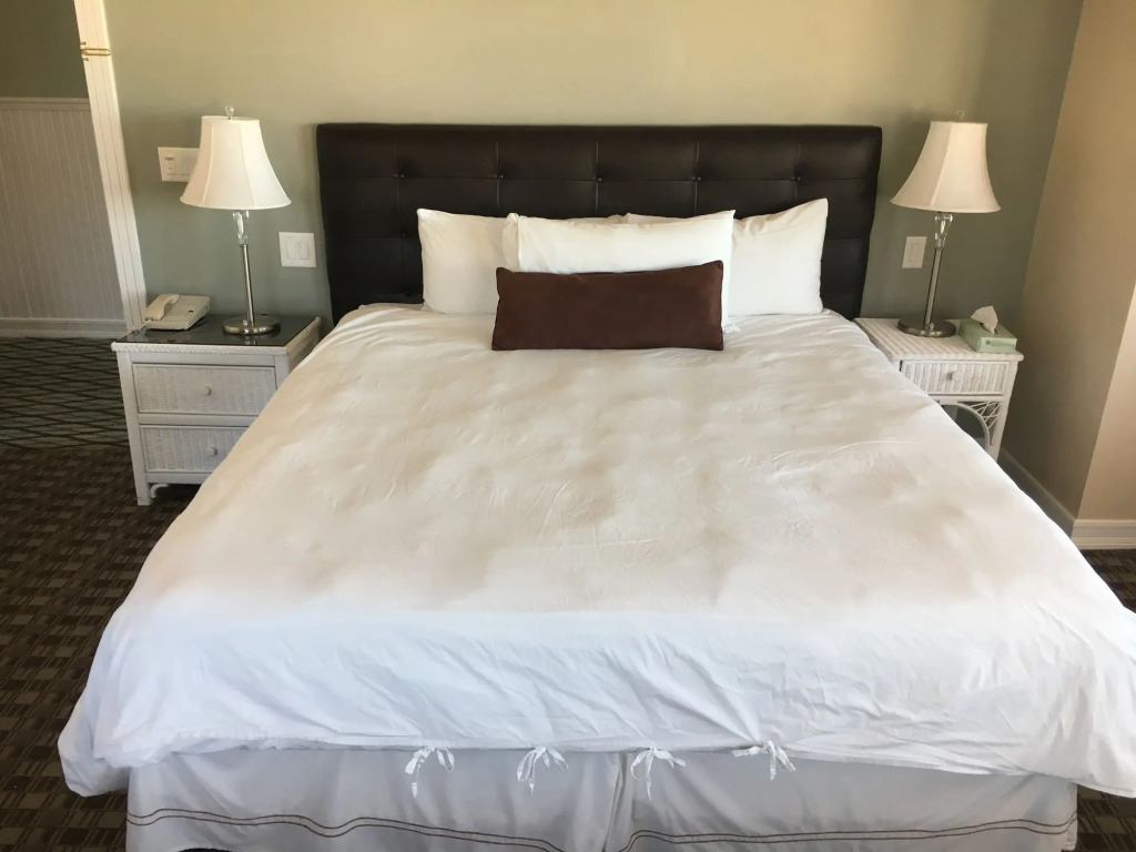 Glenmore Plaza Hotel