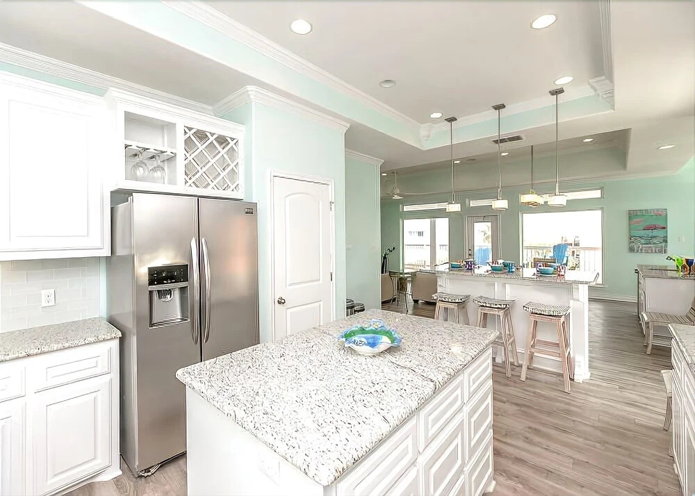 Beach Side - 5 Br Home