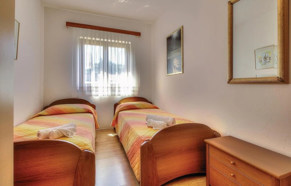 Nice Home in Zambratija With Wifi and 2 Bedrooms