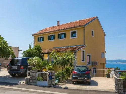 Apartments Neno 1