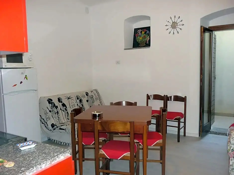 B&B Tredomus