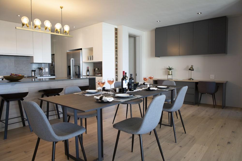 Elements Luxury Suites