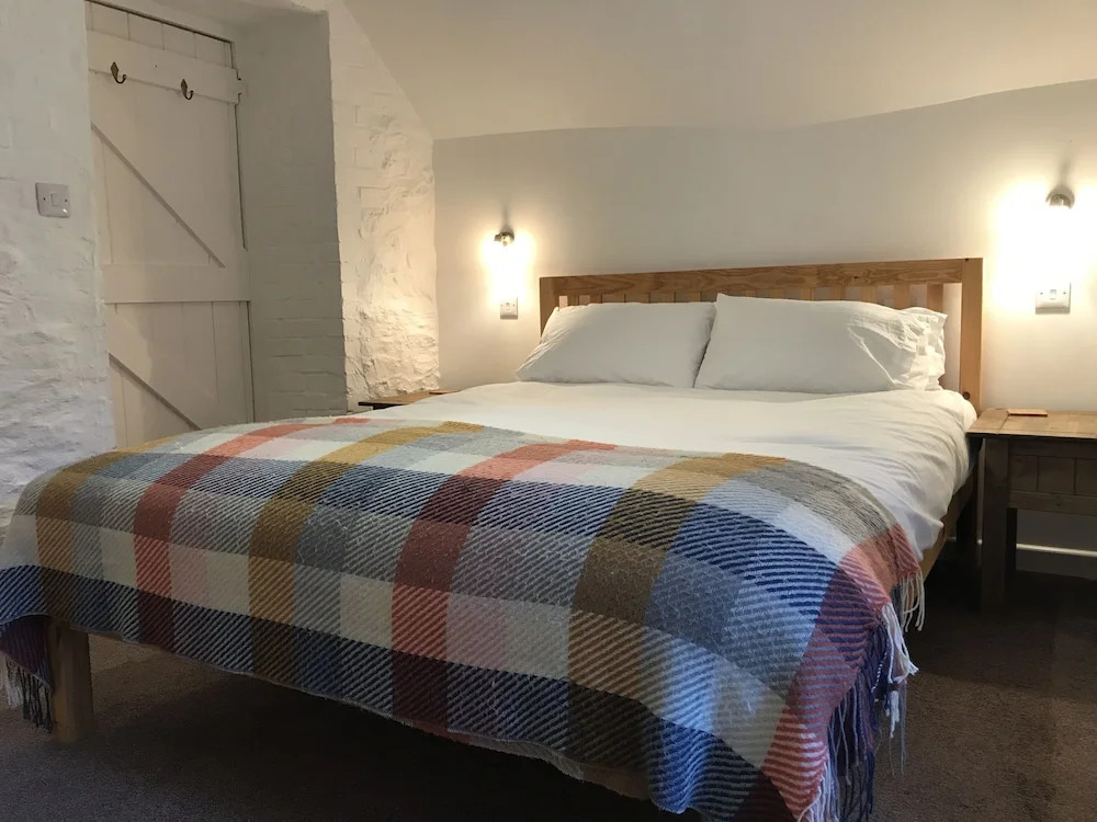 Lucy's Tearoom B&B