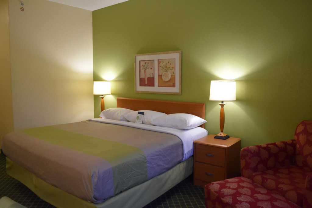 Motel 6-Anderson, IN