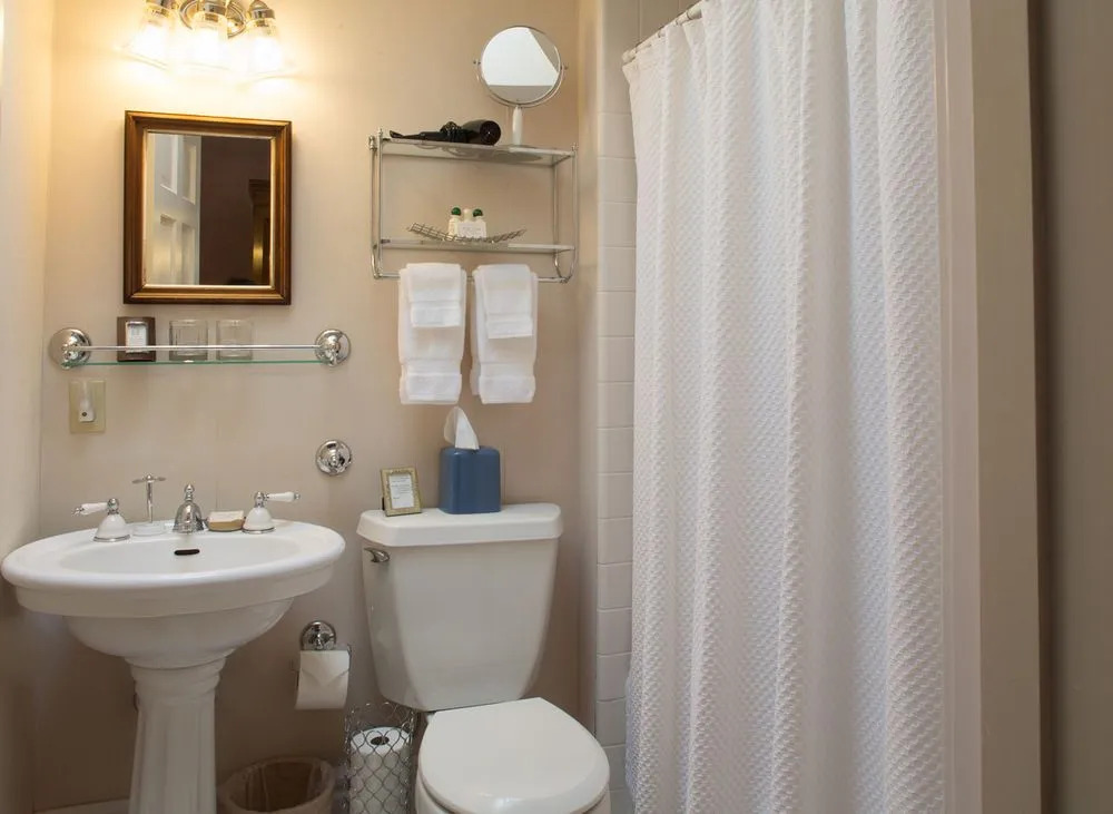 North Lodge on Oakland Bed and Breakfast
