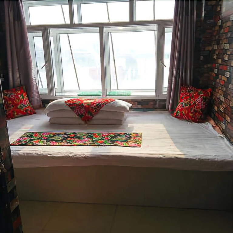 Wuchang Xuegu Another Home Hotel