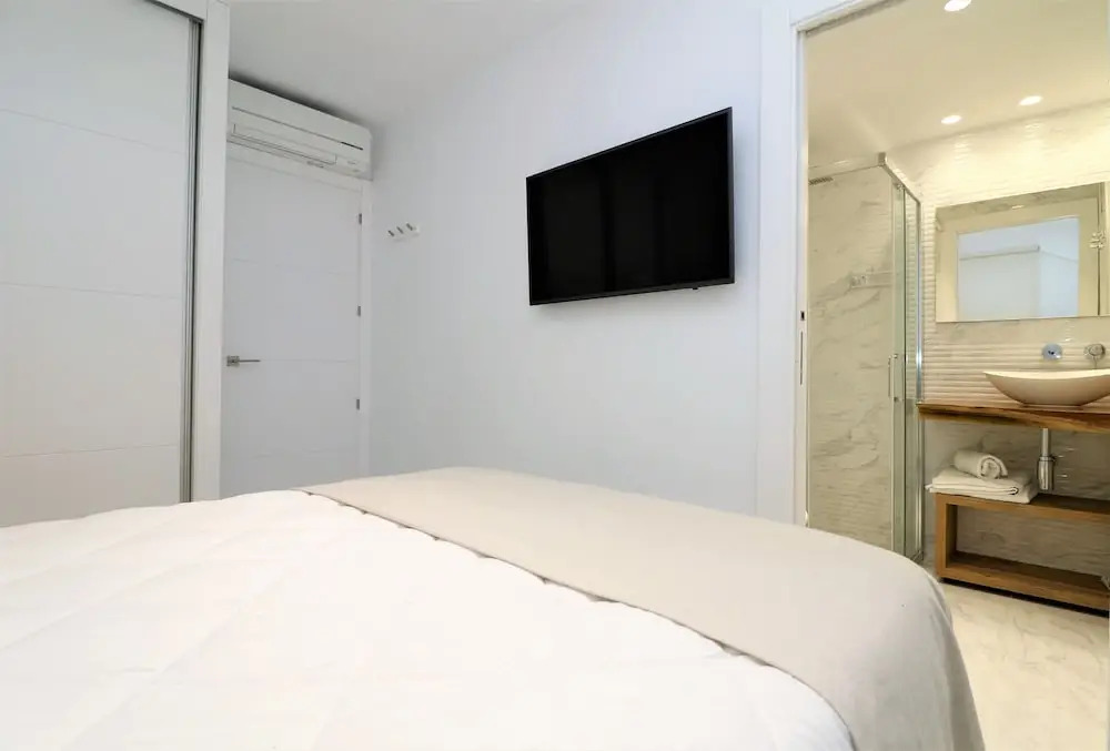 Veracruz 5-C Deluxe Apartment Levante Beach