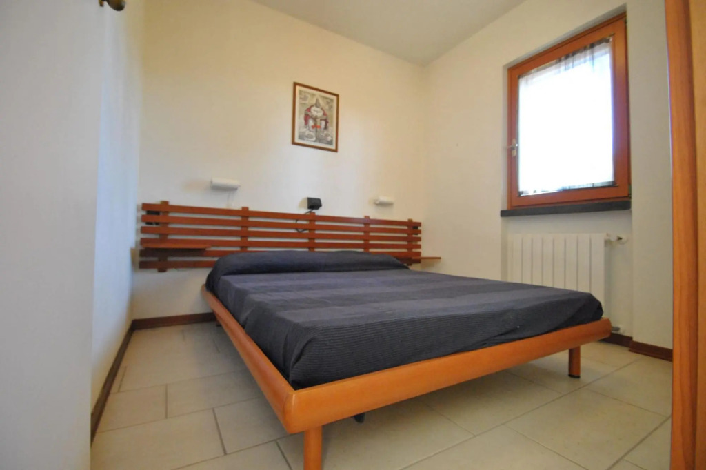 In vacation residence , 40 mt from the sea, apartment for 4-6 people, on the first floor with terrac-Villa Marina - INT. 4 trilo Levante