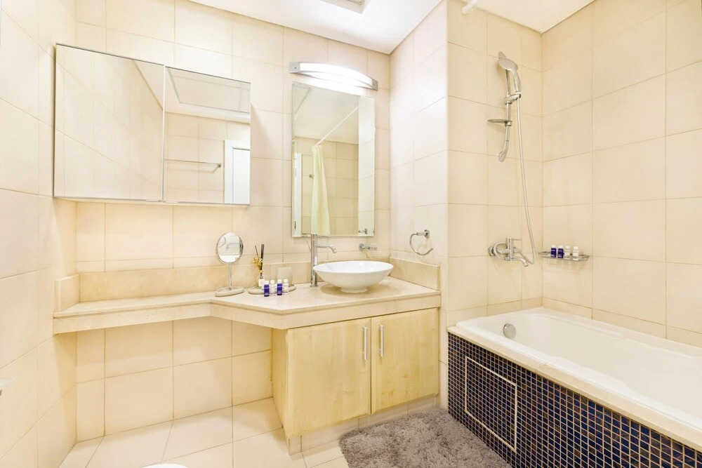 Maison Privee - Modern & Bright Apt with Sea Front Views of Burj AlArab