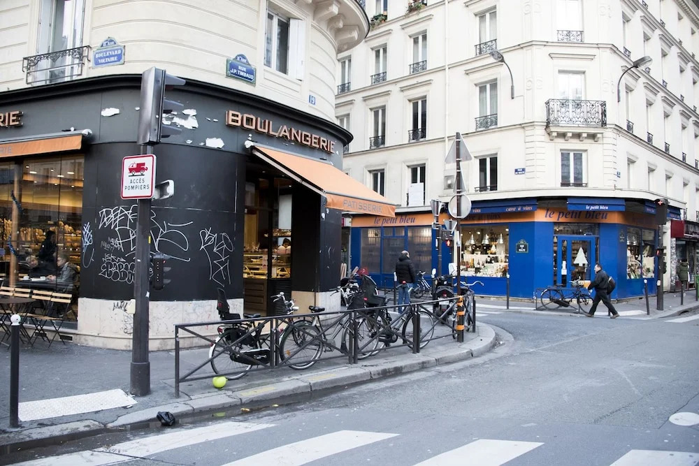 Place de la Republique Hideaway