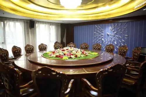 TianYu JingLun Hotel