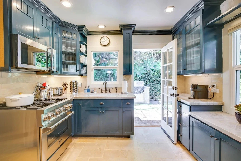 1/2 Mi to Balboa Park: Cottage w/ Private Yard