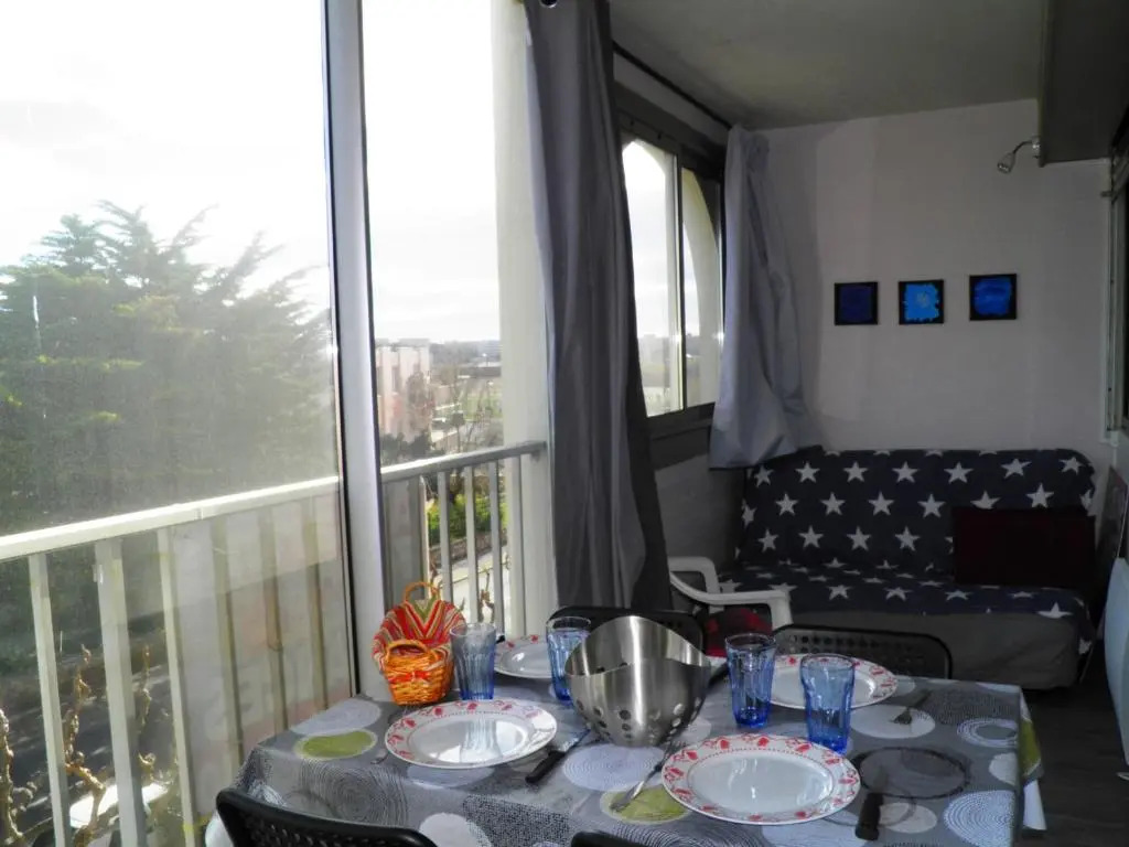 Appartement Sète, 1 Pièce, 4 Personnes - Fr-1-338-11