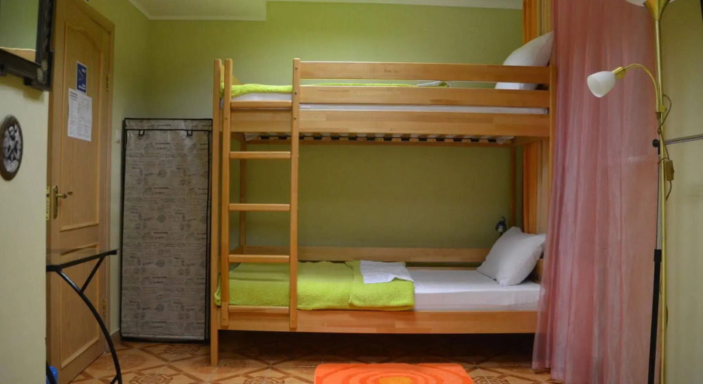 BALLET Hostel