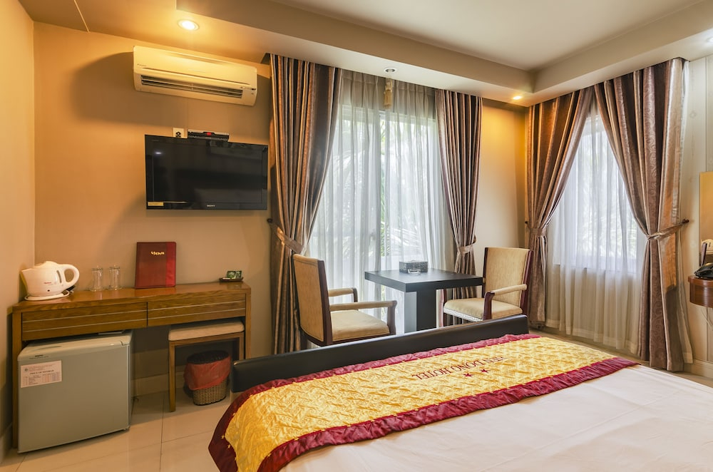 South Saigon Hotel