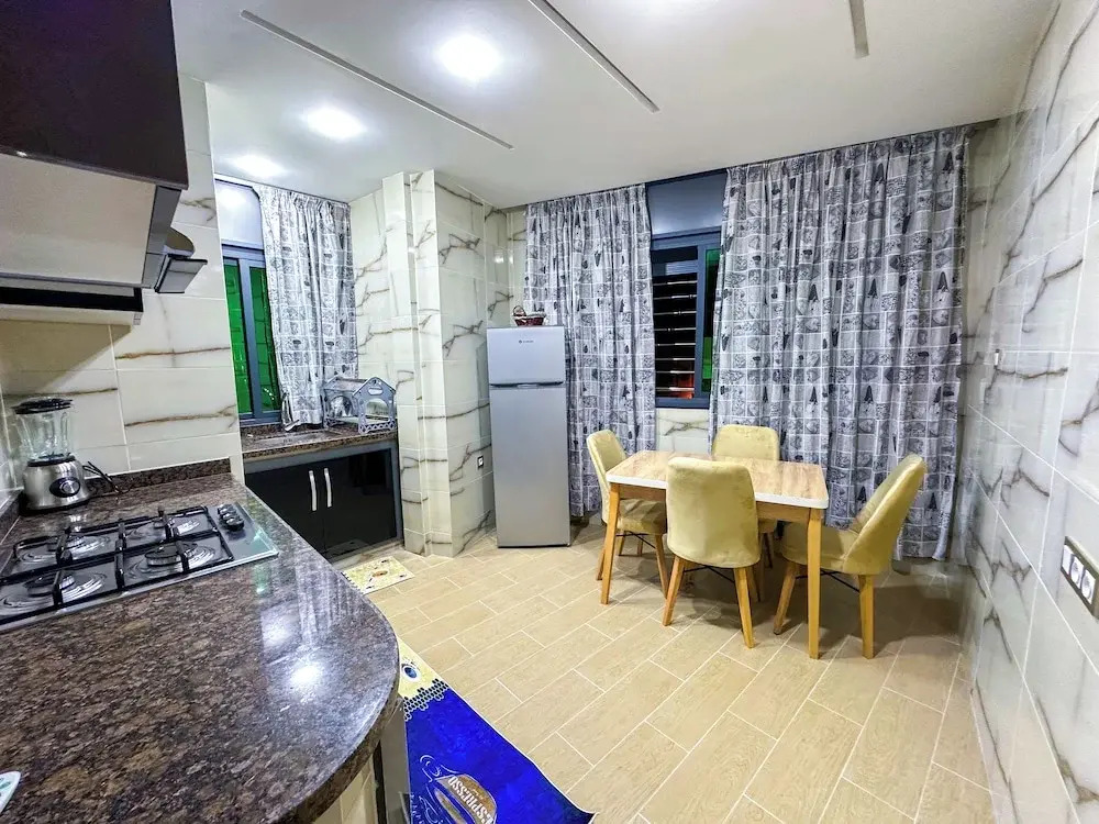 VELUXA - LUXURY HOLIDAY HOMES - Centric flat