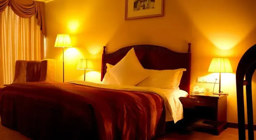 Puer Jingland Hotel