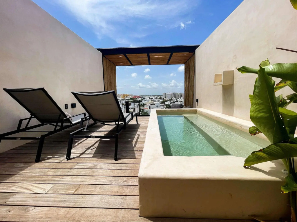 Hive Cancun by G Hotels