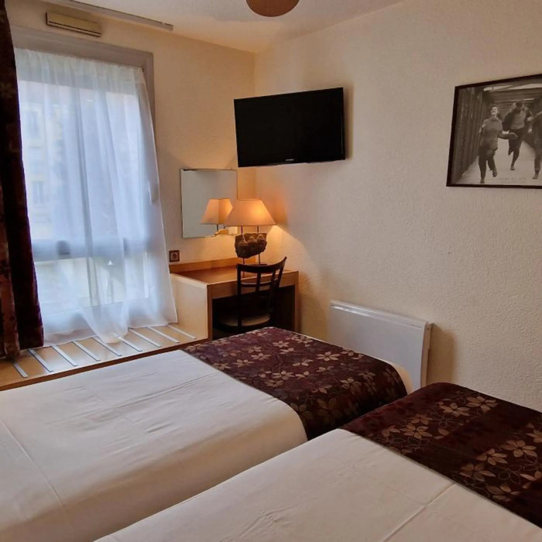 Kyriad Direct Arpajon