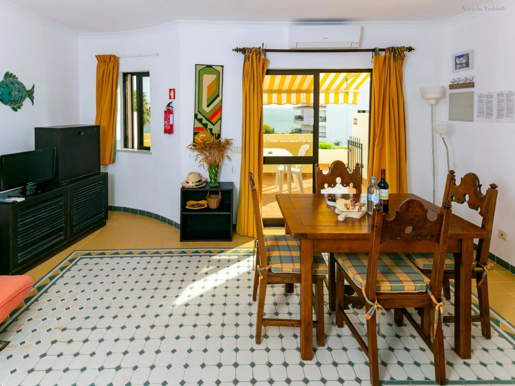 A15- Cliffside Beach Apartment by Dreamalgarve