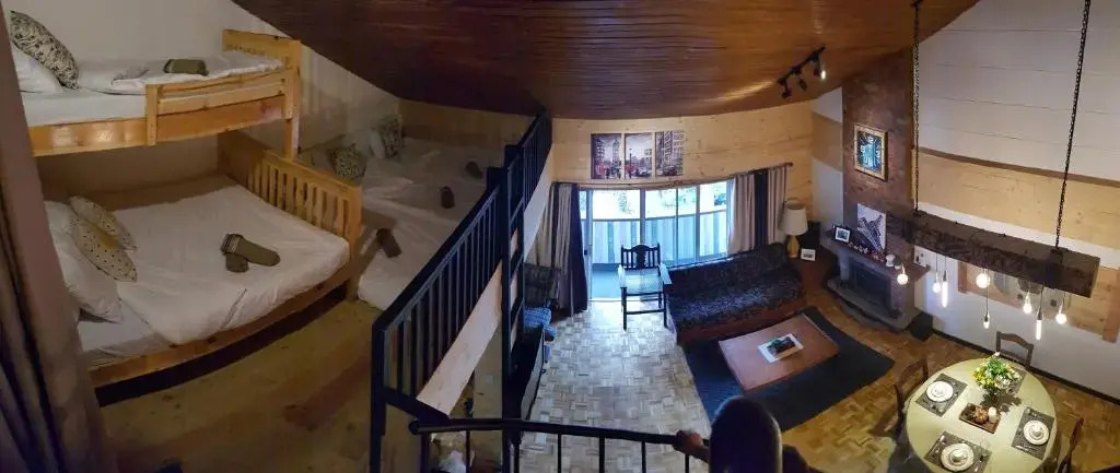HOMESTAY DE MARQS - STYLISH and SPACIOUS 3 BEDROOM VACATION HOME