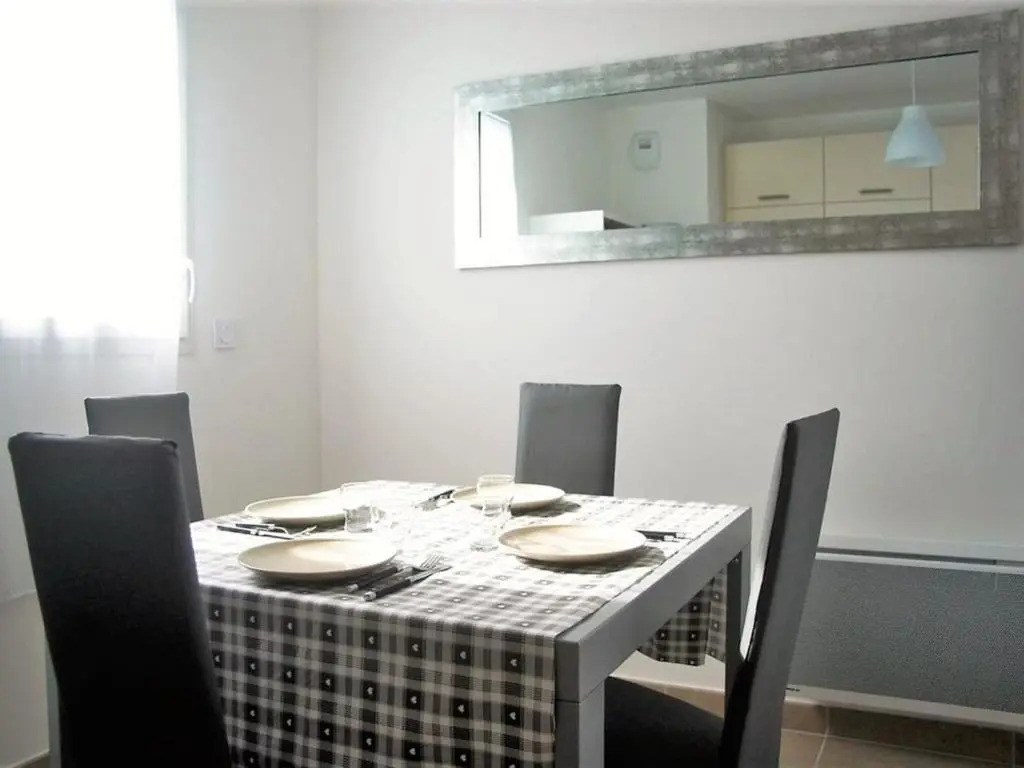 Appartement Le Lavandou, 2 pièces, 4 personnes - FR-1-251-122