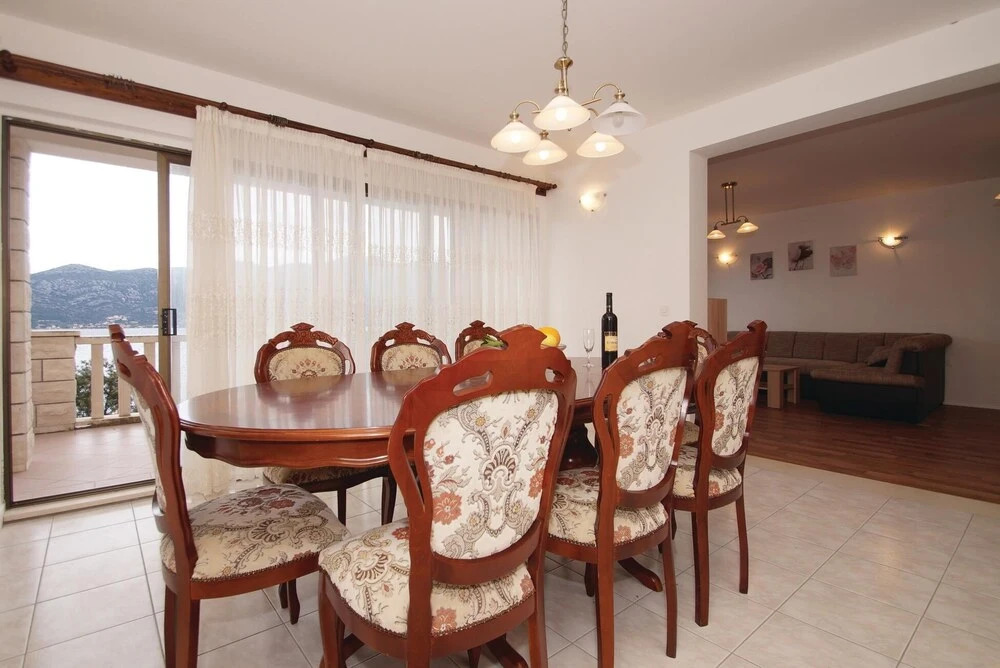 Apartments Tri Žala