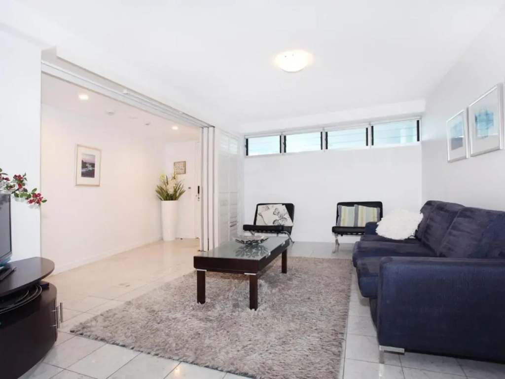 Sirocco 202 by G1 Holidays - Two Bedroom Beachfront Apartment in Sirocco Resort