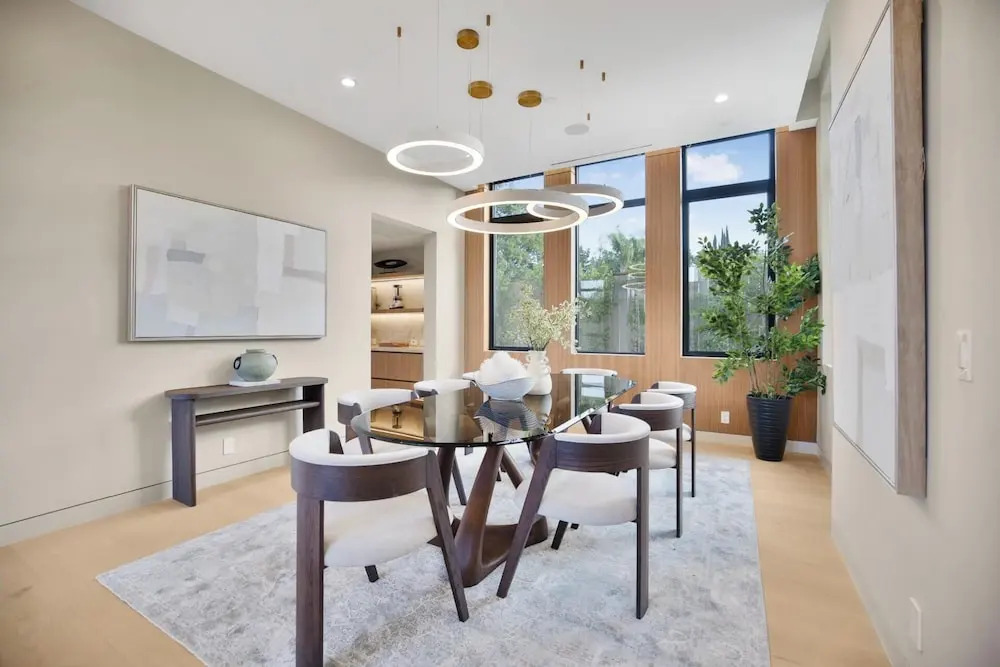Amestoy Modern: Stunning 4BR Estate With Theater & Gym