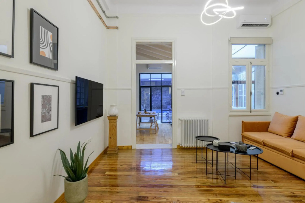 Incomparable Plakas Luxury Apt Private Pool