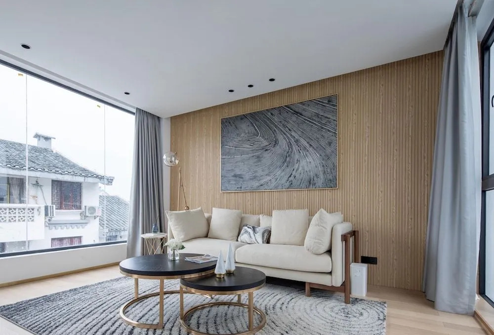 Guilin Bonjour Boutique Hotel- Free pick up service over 3 nights