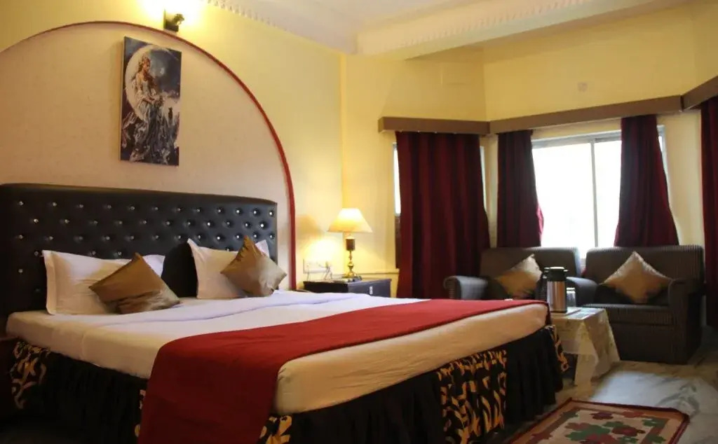 Hotel Sapphire International