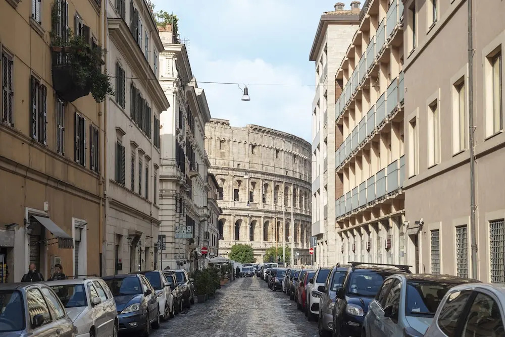 Colosseo 85