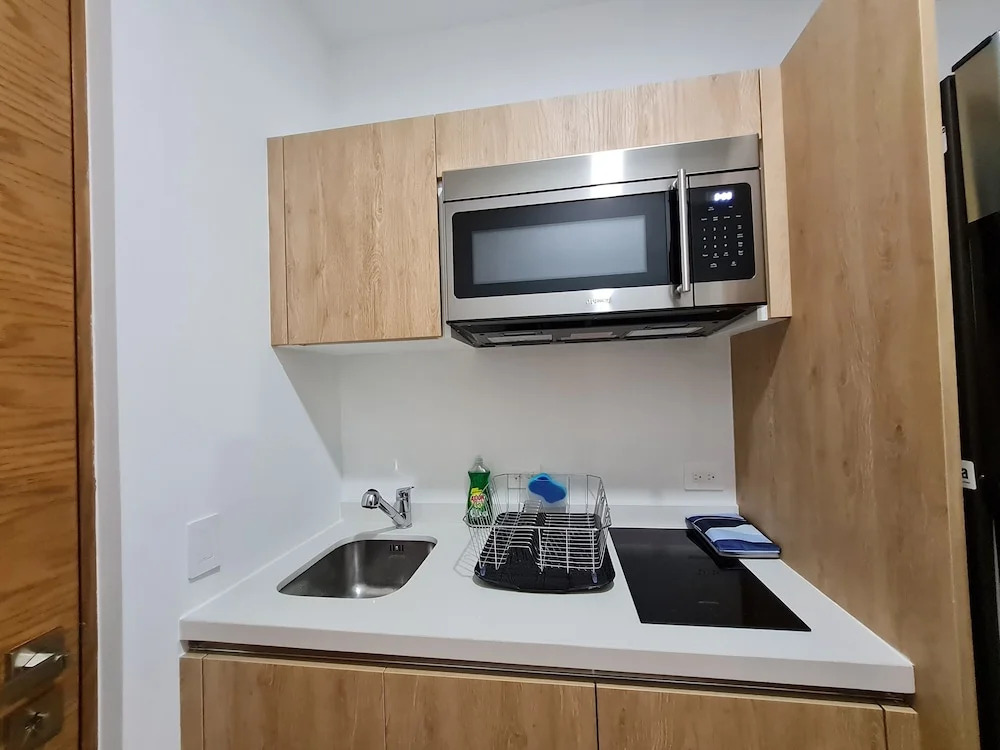 Luxury Sea view Studio on the 5th Av