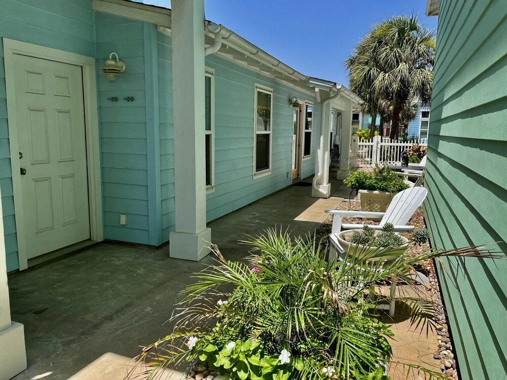 Chic Charmer 3 Bedroom Home by Redawning